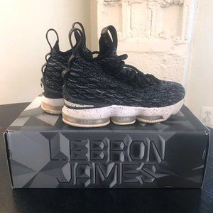 NIKE LEBRON 15 (GS) Black White Shoes 5 Y